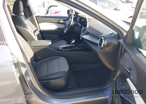 2025 Chevrolet Trax Fwd Lt z USA, uszkodzony, nr VIN KL77LHEP3SC240796